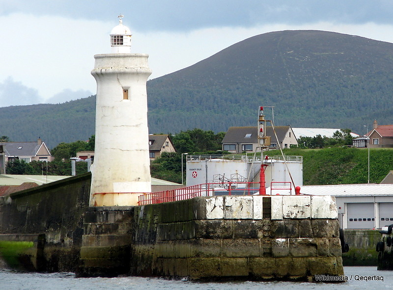 Moray / Moray Firth / Buckie Harbour / North Pier / Lighthouse Line Rear (left) & Pierhead Line Front Light
Keywords: Moray;North sea;Moray Firth;Scotland;United Kingdom;Buckie
