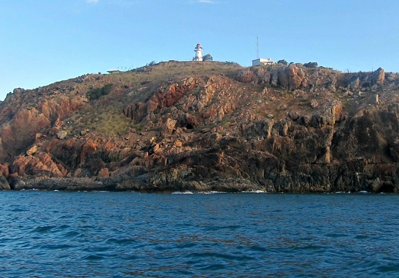 Coral Sea / Cape Cleveland Lighthouse
Keywords: Tasman sea;Coral sea;Townsville;Australia;Queensland