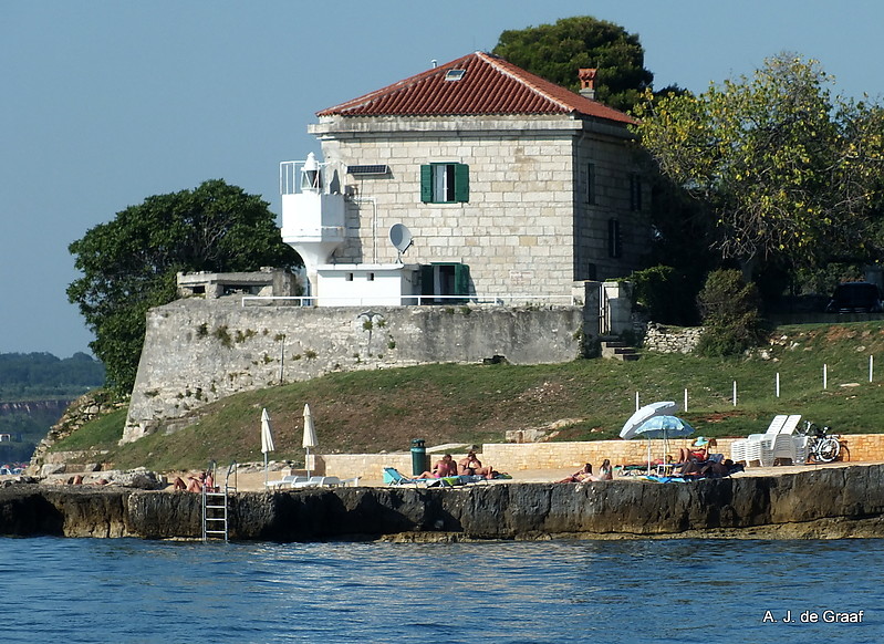 Gulf of Venice / Luka Mirna / Rt Zub Lighthouse
Keywords: Croatia;Adriatic sea;Gulf of Venice