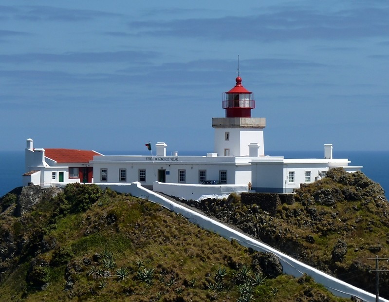 Azores / Ilha de Santa Maria / Ponta Do Castelo / Farol Goncalo Velho
Keywords: Azores;Portugal;Ilha de Santa Maria;Atlantic ocean