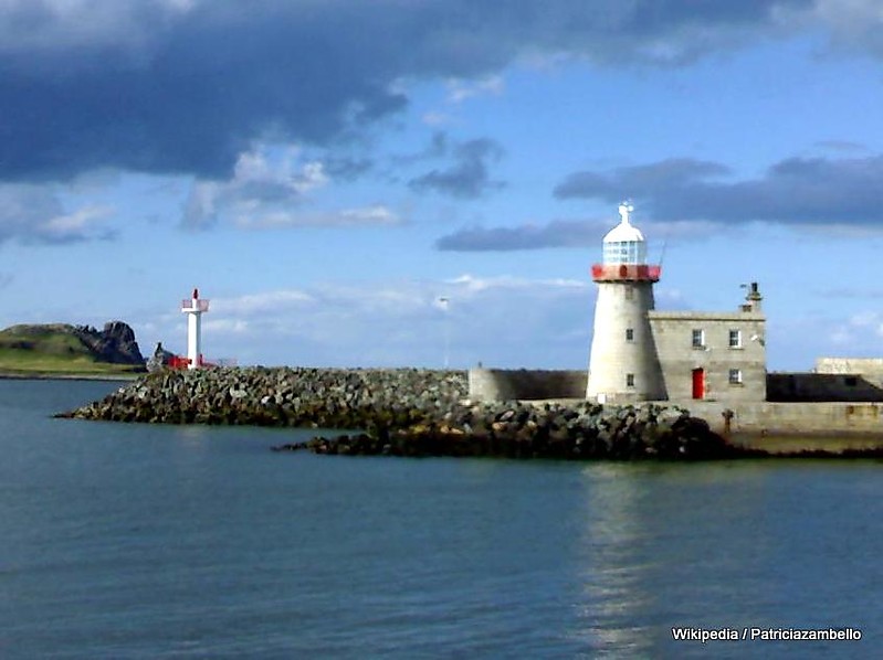 Leinster / County Fingal / Northside Dublin Bay / Howth Harbour / Eastpier Lighthouses Old (right) & New (left)
Keywords: Leinster;Dublin;Irish sea;Ireland