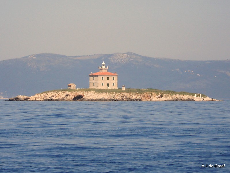 Hrid Zaglav lighthouse
Built in 1876.
Keywords: Croatia;Adriatic sea