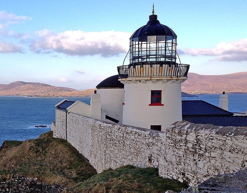 Connacht / County Mayo / Clew Bay / Clare Island Lighthouse (2)
Replaced by Inishgort Lighthouse
Keywords: Connacht;Ireland;Atlantic ocean;Clew Bay;Mayo