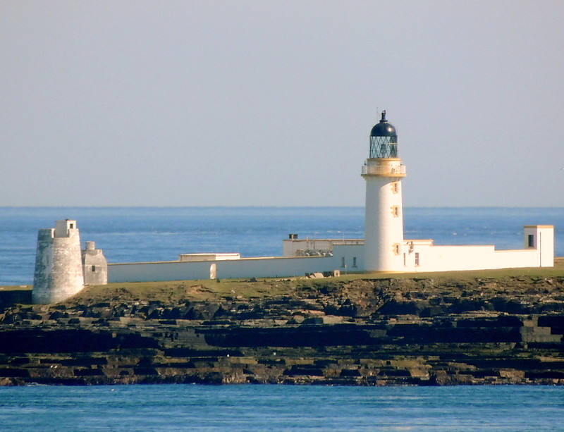 Caithness / Pentland Firth / Stroma Island / Swilkie Point lighthouse
Keywords: Caithness;Pentland Firth;Scotland;United Kingdom