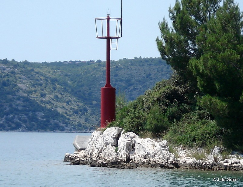 Tunarica light
Tunarica was getting her name from the tune-fishing era in these waters.
Keywords: Croatia;Adriatic sea