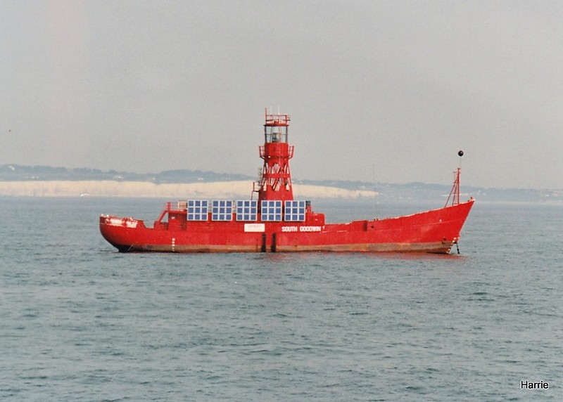 Dover Strait / South Goodwin Light-Vessel
Keywords: Dover;England;United Kingdom;English channel;Lightship