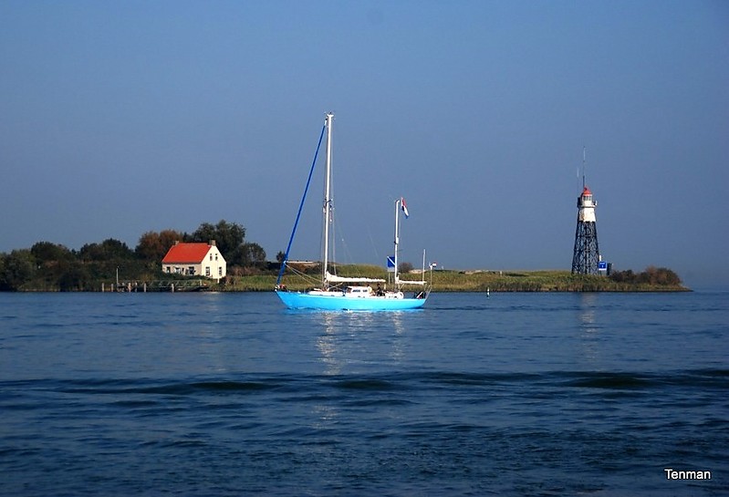 IJsselmeer / Vuurtoreneiland - Durgerdam / Hoek van `t IJ Lighthouse
The island is a monument now, part of the historic defense circle around Amsterdam, forts and water. It`s run by Staatsbosbeheer and open to the public.
Keywords: Zuiderzee;Netherlands