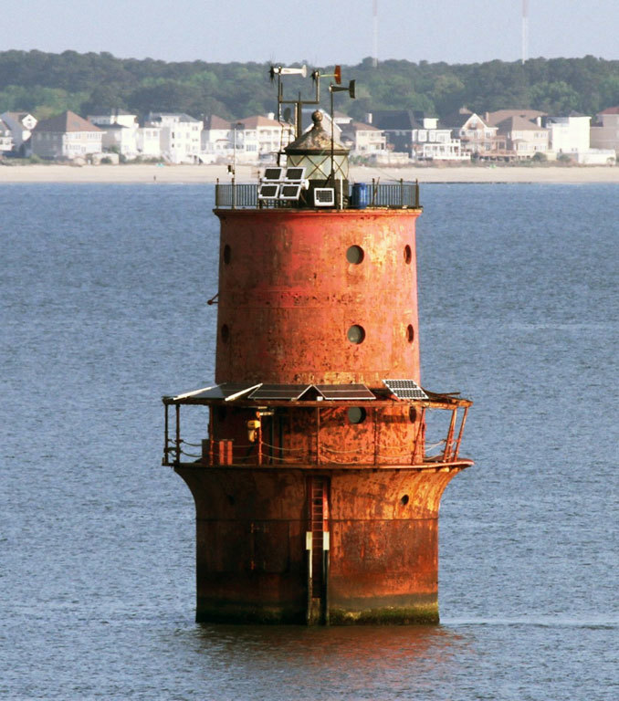 VIRGINIA - CHESAPEAKE BAY - Hampton Roads - Thimble Shoal lighthouse
Keywords: Norfolk;Virginia;United States;Offshore