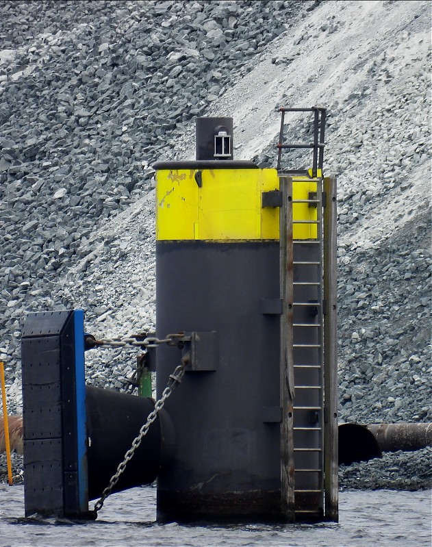 AMSTERDAM - Australiëhaven - Entrance - S side light
Keywords: Amsterdam;Nordzeekanaal;North Sea;Netherlands;Offshore