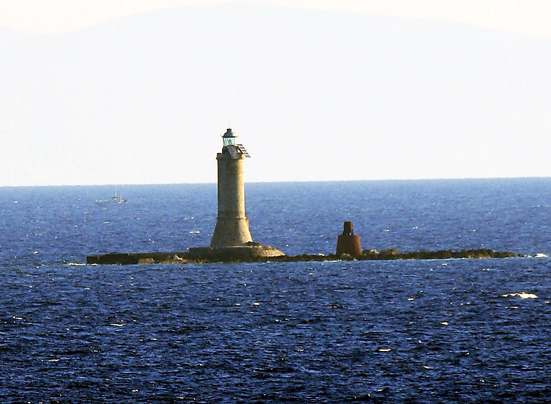 ARCIPELAGO TOSCANO - Formiche di Montecristo - Scoglio Africa Lighthouse
Keywords: Italy;Tuscan;Ligurian Sea