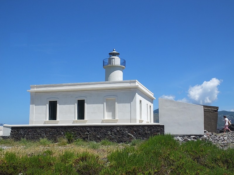 AEOLIAN ISLANDS - Salina - Punta Lingua Lighthouse
Keywords: Eolian Islands;Salina;Italy;Tyrrhenian Sea
