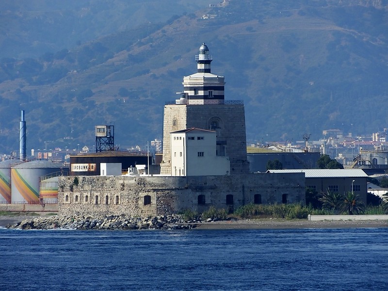 MESSINA - San Ranieri Lighthouse
Keywords: Sicily;Italy;Strait of Messina