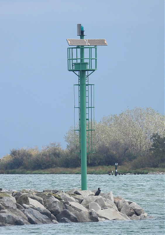LIGNANO - Laguna Marano - Terramare Marina - Breakwater W Side Head light 
Keywords: Gulf of Venice;Italy;Adriatic sea;Lignano
