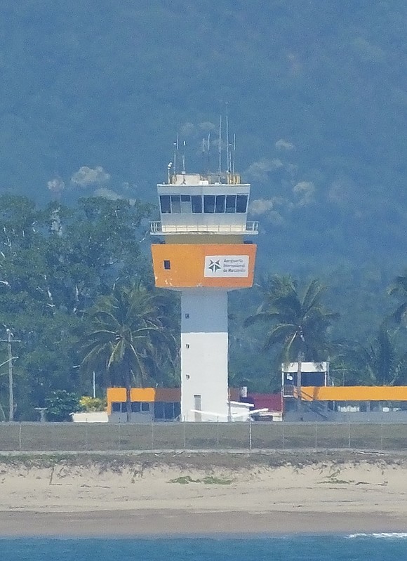MANZANILLO - Morro Carrizal Northward - ZLO Airport light
Keywords: Baia de Manzanillo;Manzanillo;Mexico;Pacific ocean