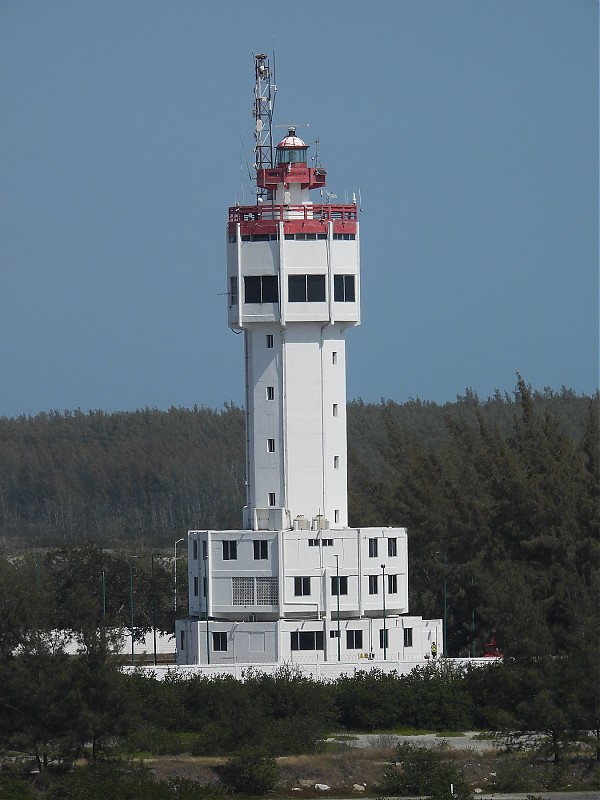 ALTAMIRA - Entrance - Port Control Tower
Keywords: Mexico;Altamira;Gulf of Mexico;Vessel Traffic Service