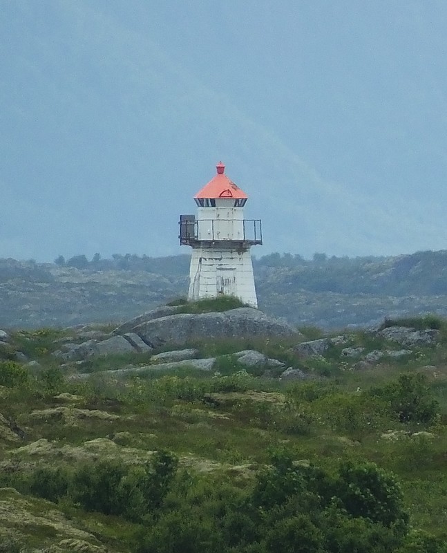 STORE LYSØY light
Keywords: Lofoten;Vestfjord;Norway;Norwegian sea