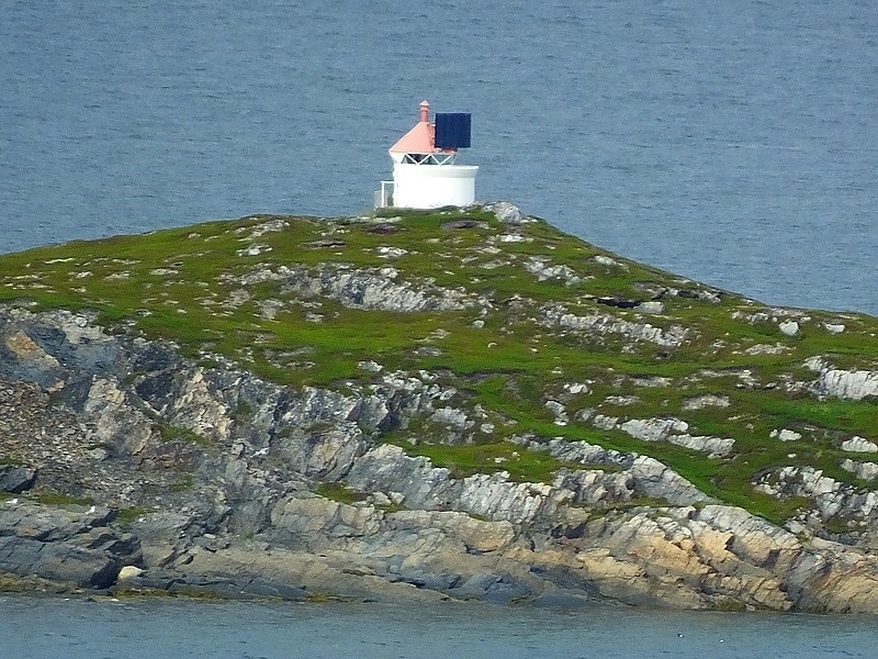 PORSANGERFJORD - Sommarøyan - SE Point Lighthouse
Keywords: Porsangerfjord;Norway