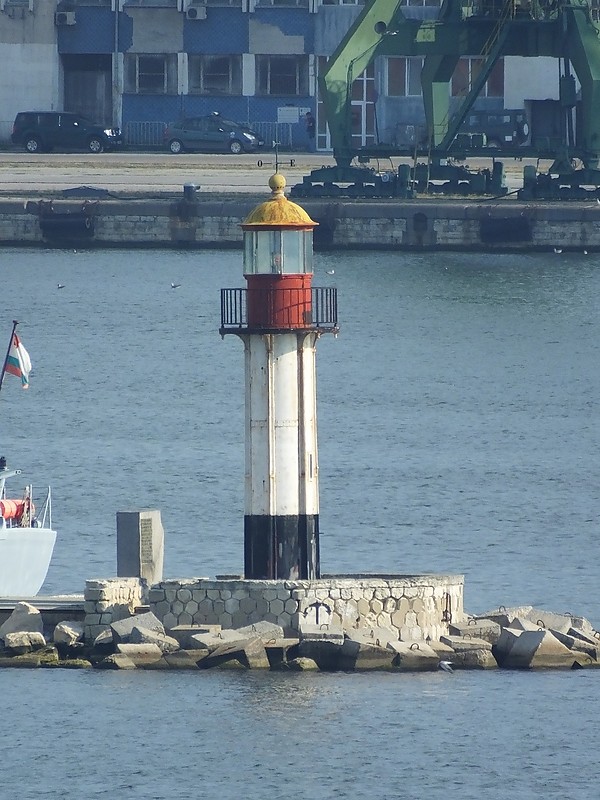 Varna - S Breakwater - Head lighthouse
Keywords: Varna;Bulgaria;Black sea