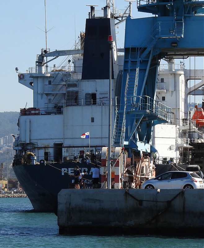 HAIFA - Container Dock - NE Corner light (formerly Lee Breakwater Head light)
Keywords: Hefa;Israel;Mediterranean sea