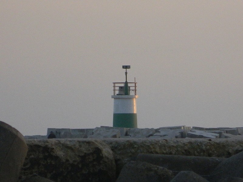 Figueira da Foz south breakwater light
Keywords: Portugal;Atlantic ocean;Figueira da Foz