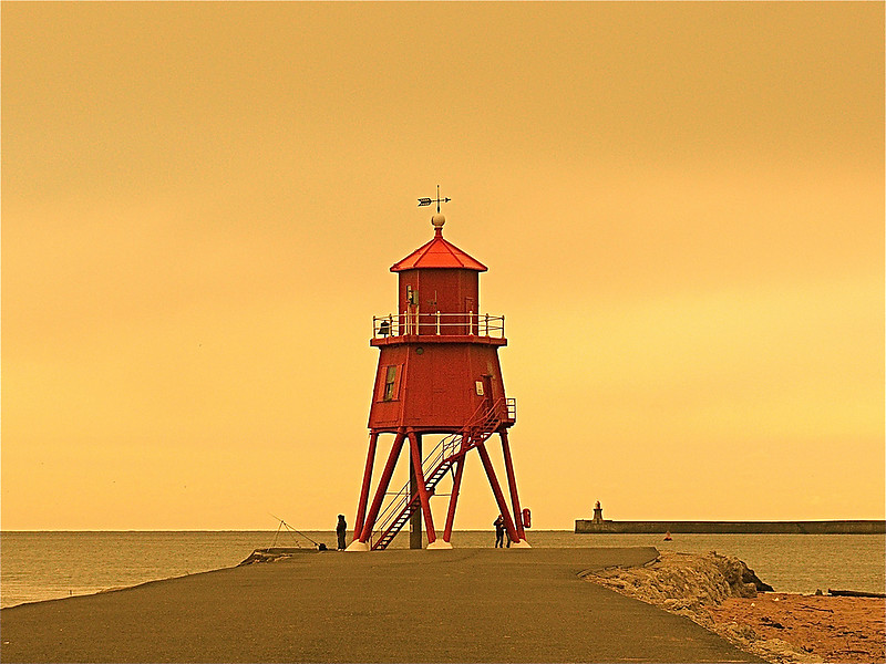 Herd Groyne Lighthouse, South Shields, Tyne & Wear
Keywords: England;Tyne;North sea;Sunset