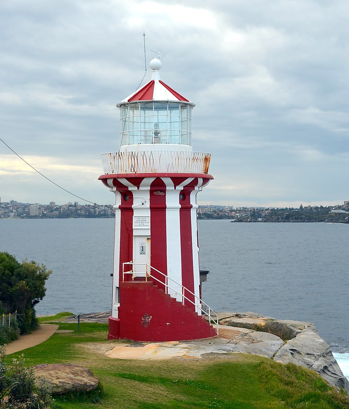 Sydney Harbour South Head, Hornby Lighthouse,
Hornby Lighthouse, also known as South Head Lower Light, is an active lighthouse located on the tip of South Head, New South Wales, Australia, a headland to the north of the suburb Watsons Bay. 

It marks the southern entrance to Port Jackson and Sydney Harbour,[2] as well as lighting the South Reef, a ledge of submerged rocks.

 It is the third oldest lighthouse in New South Wales.[
Keywords: Hornby;South Head;Sydney;Australia;Sydney Harbour