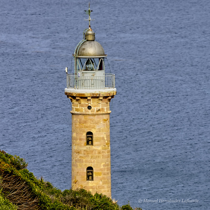 Punta Carnero Lighthouse
Keywords: Strait of Gibraltar;Spain;Andalucia;Bay of Algeciras;Algeciras