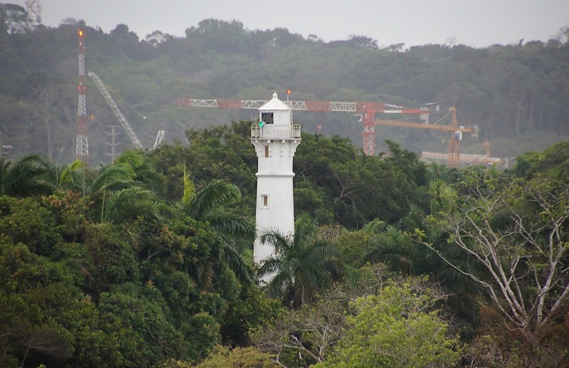 Panama Canal / Atlantic Entrance Middle Range lighthouse
Keywords: Panama canal;Panama