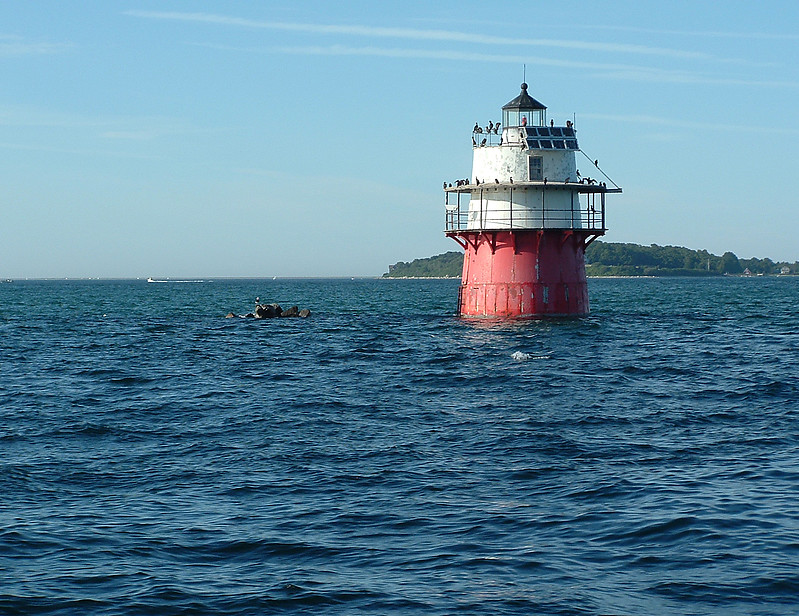 Massachusetts / Plymouth / Duxbury Pier lighthouse
AKA Bug Light 
Keywords: Massachusetts;Plymouth;United States;Offshore;Atlantic ocean