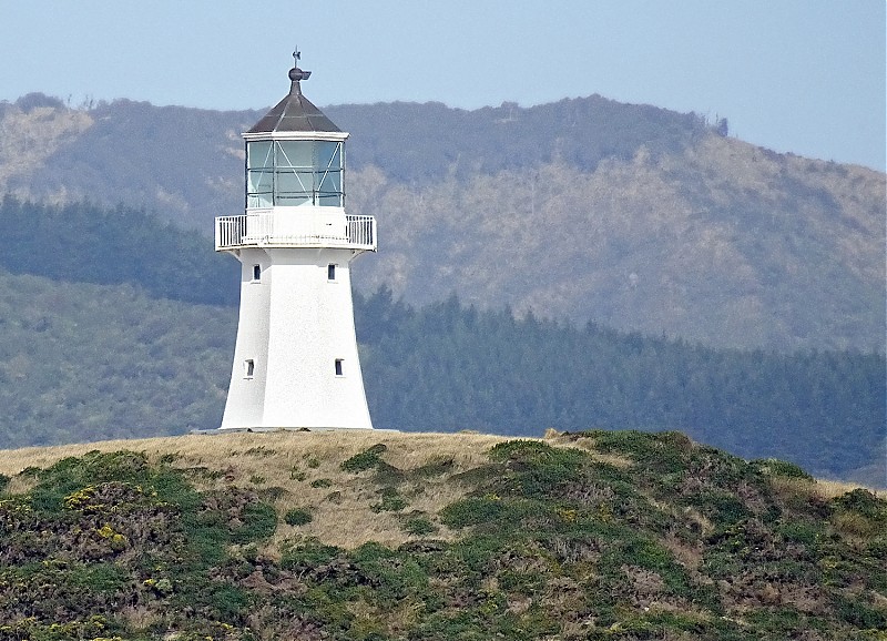 Wellington / Hawkes Bay / Pencarrow Upper (old) Lighthouse
Pencarrow Lighthouse was the first permanent lighthouse erected in New Zealand.
Keywords: Wellington;New Zealand;Hawkes bay