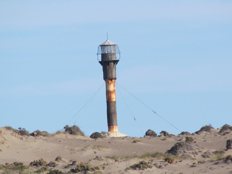 Chubut province / Punta Norte Lighthouse
Located at North point in Peninsula Valdes, Chubut province in Argentina
Keywords: Argentina;Atlantic ocean;Peninsula Valdes;Chubut