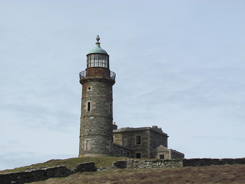 Isle of Man / Calf of Man High lighthouse
Ancient lighthouse in Calf of Man
Keywords: Isle of man;Irish sea