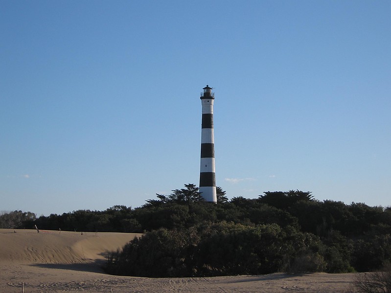 Querandi Lighthouse
Keywords: Argentina;Atlantic ocean