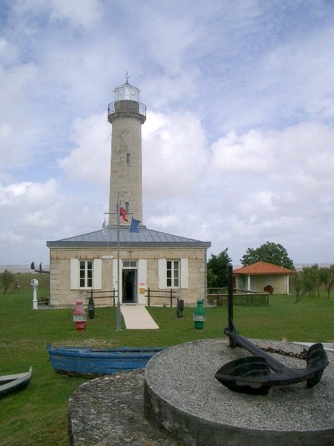 Gironde Estuary / Pointe de Richard lighthouse
Keywords: Gironde;France;Aquitaine