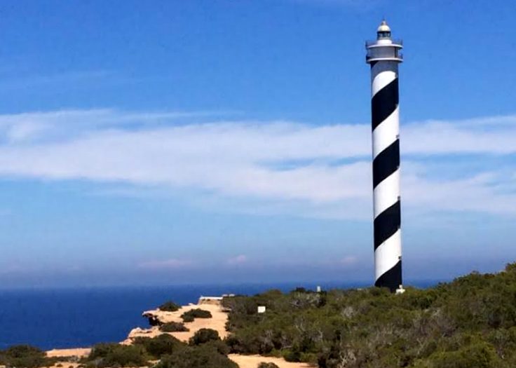 Ibiza / Punta Moscarter lighthouse
picture: Katrin Boettcher
Keywords: Mediterranean sea;Spain;Balearic Islands;Ibiza