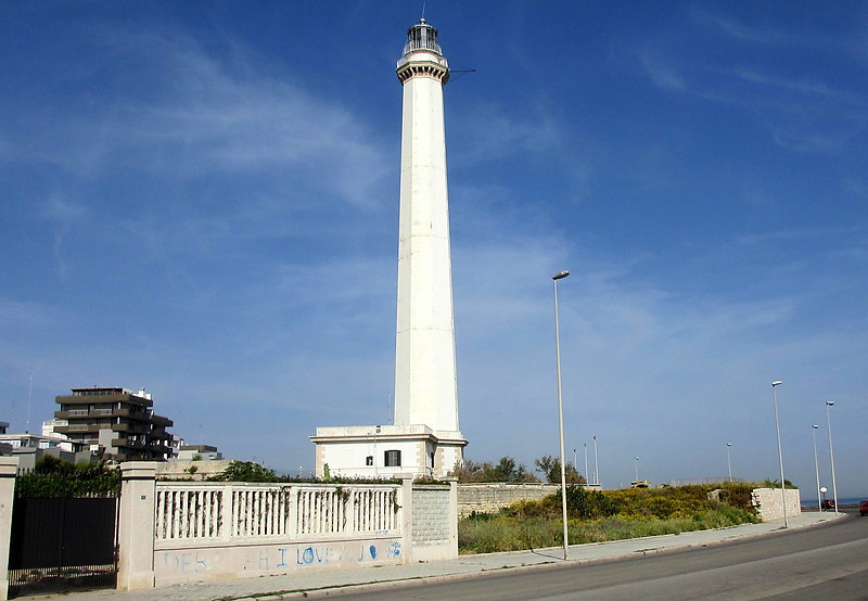 Bari / Punta San Cataldo lighthouse
Keywords: Bari;Italy;Adriatic sea;Apulia