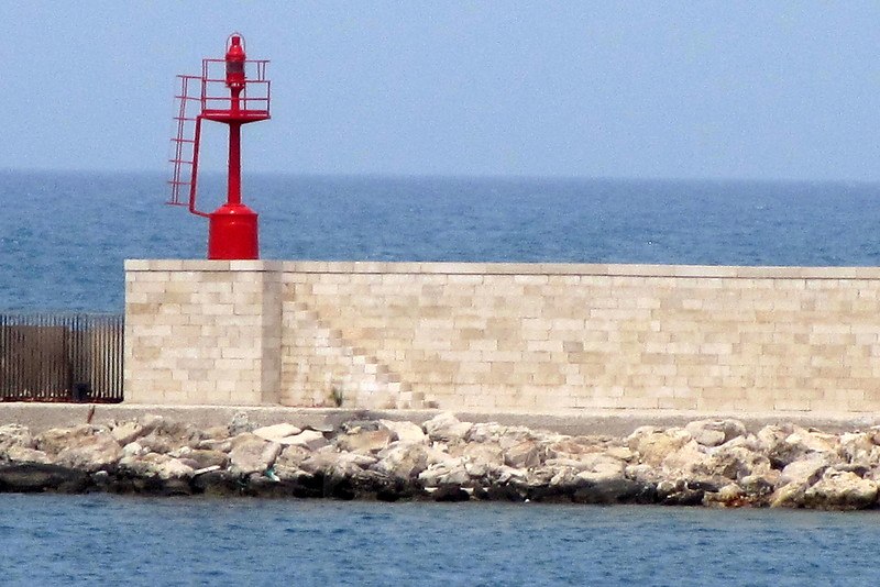 Apulia / Otranto Mole St. Nicola light
Keywords: Apulia;Adriatic sea;Italy;Otranto