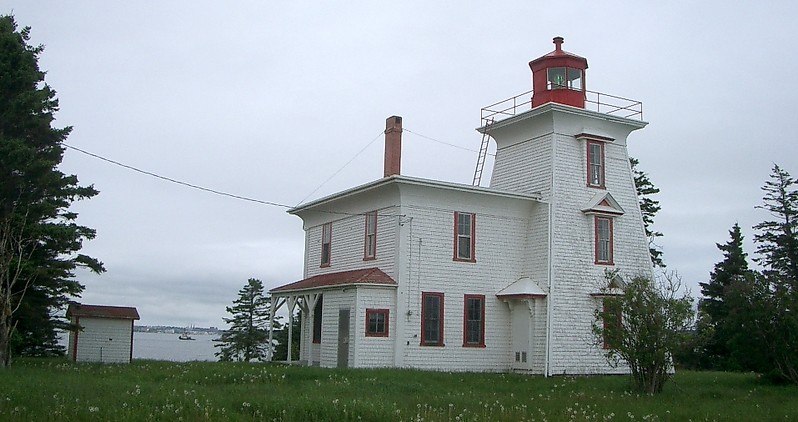 Prince Edward Island / Blockhouse Point Lighthouse
Keywords: Prince Edward Island;Canada;Northumberland Strait