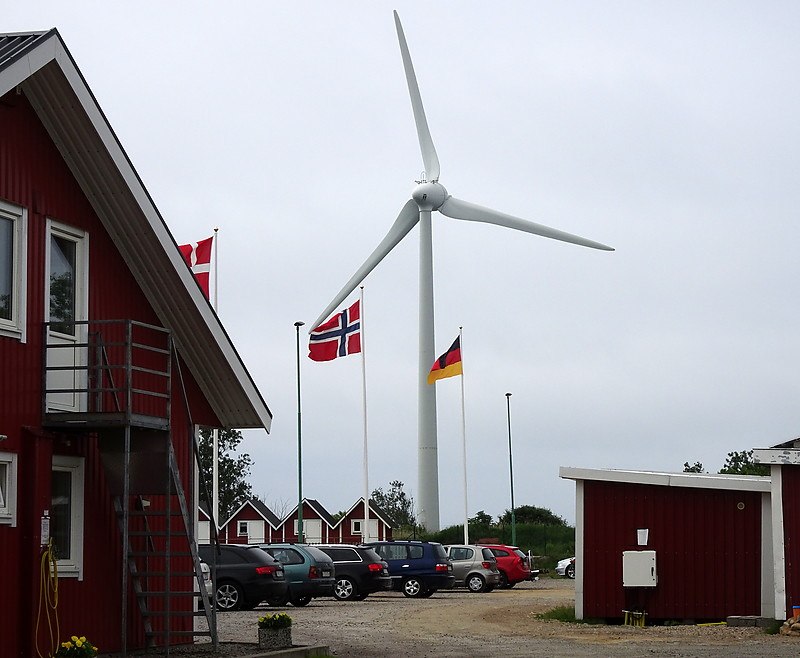 Falkenberg Hamn / Lövstaviken Wind Turbine light
Keywords: Kattegat;Falkenberg;Sweden