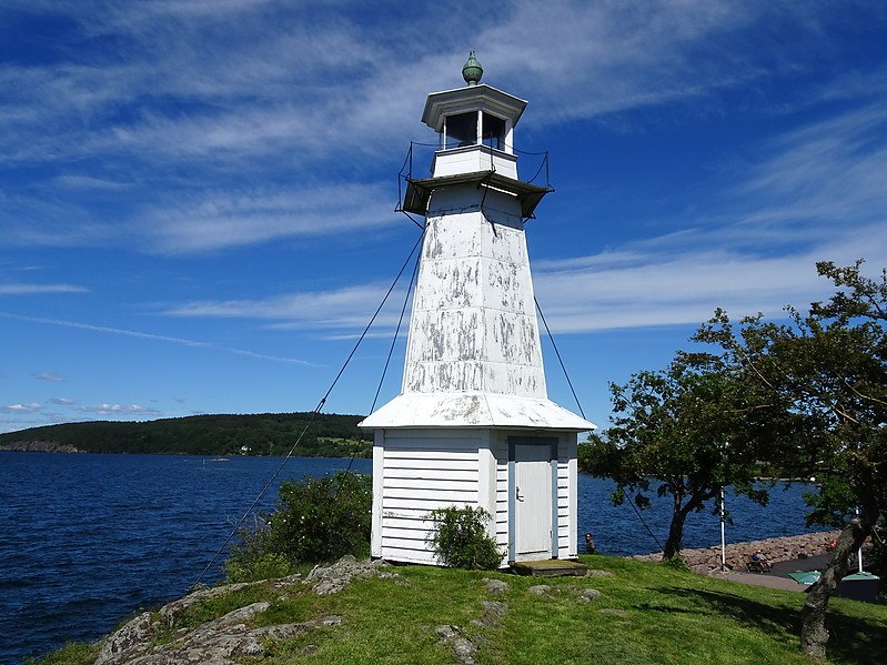 Lake Vättern / Hästholmen lighthouse
Keywords: Sweden;Lake Vattern