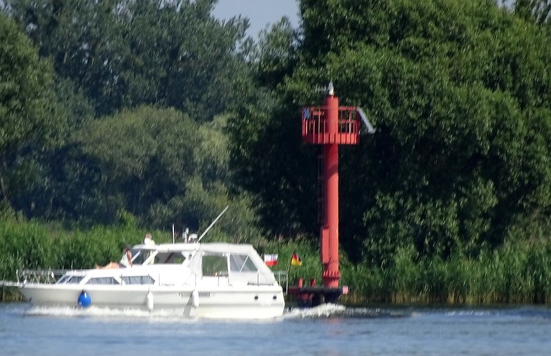 Odar River / Roztoka Odrza?ska / E side Dolphin light No 36
Keywords: Poland;Odra River;Offshore