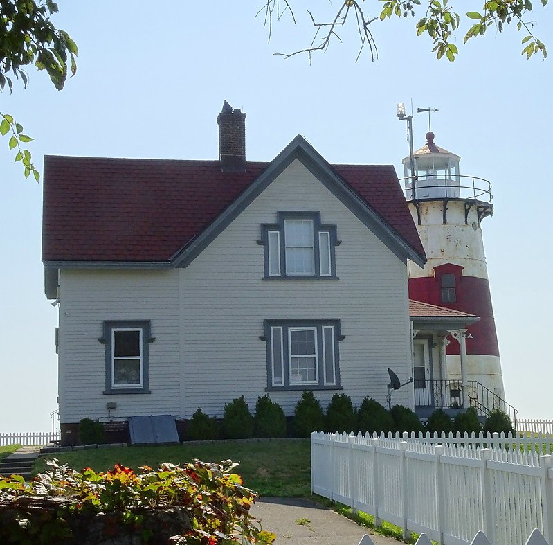Connecticut / Stratford Point lighthouse
Keywords: United States;Atlantic ocean;Long Island Sound;Connecticut