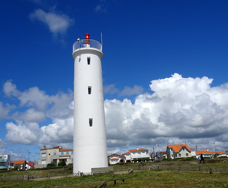 Saint-Gilles-Croix-de-Vie / Pointe de Grosse Terre lighthouse
Keywords: France;Bay of Biscay;Pays de la Loire;Saint-Gilles