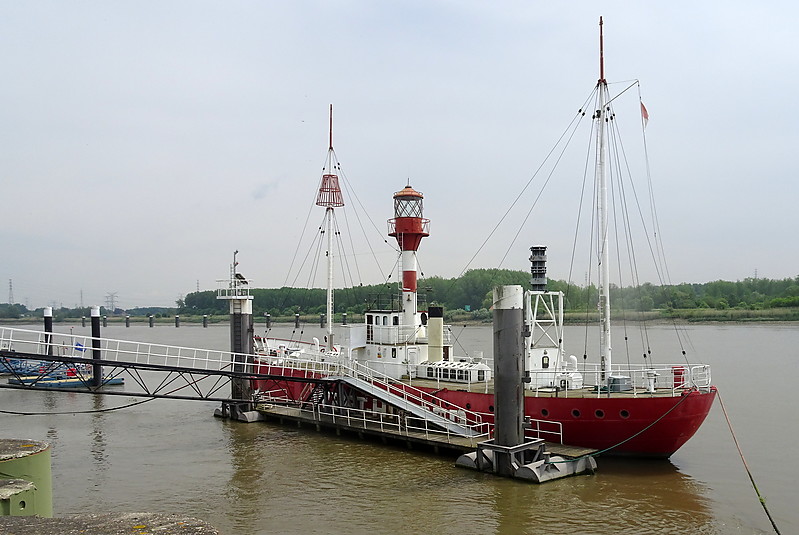 Lightship West-Hinder I
Keywords: Belgium;Antwerpen;Schelde river;Ligthship