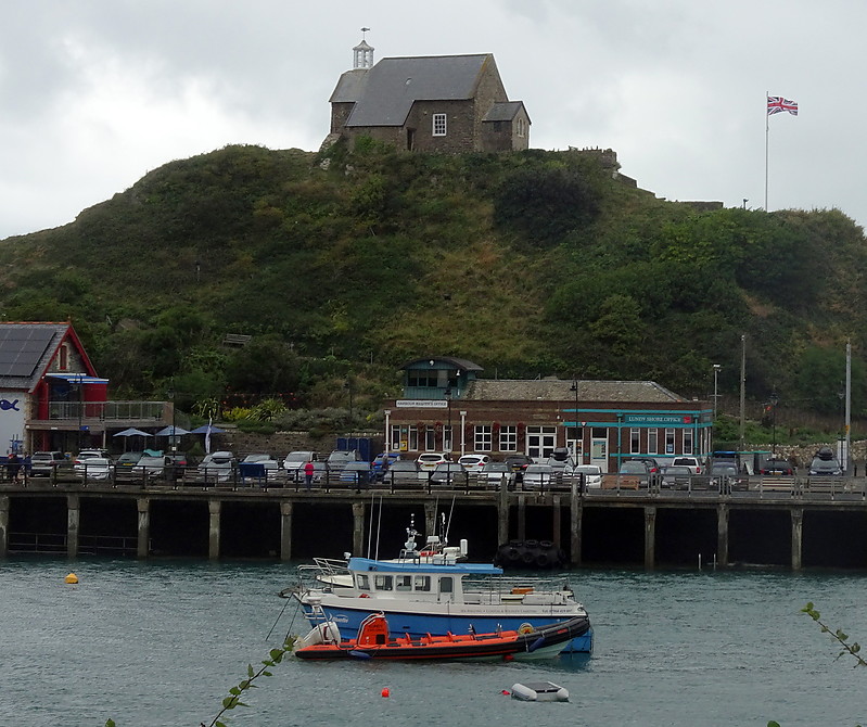 Ilfracombe / Harbour Lantern Hill lighthouse
Keywords: Devon;England;United Kingdom;Bristol Channel
