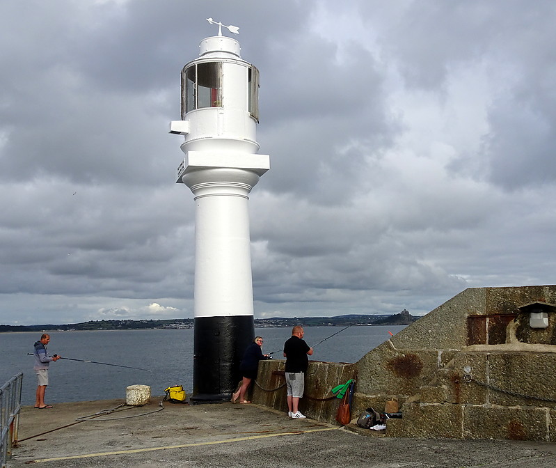 Penzance Harbour / S Pier Head lighthouse
Keywords: Penzance;Cornwall;England;United Kingdom;English channel