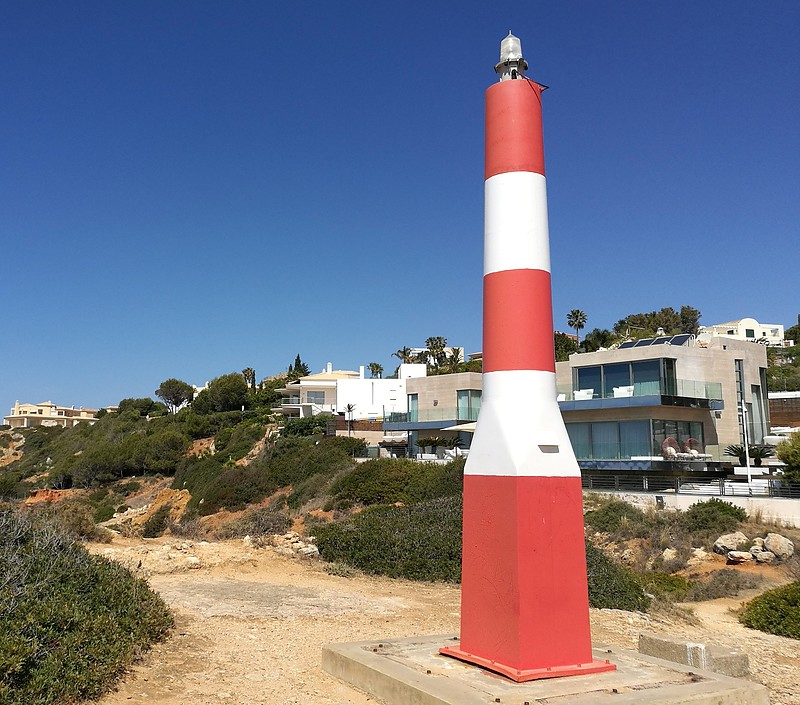 Albufeira / Ponta da Baleeira light
Keywords: Portugal;Algarve;Atlantic ocean;Albufeira