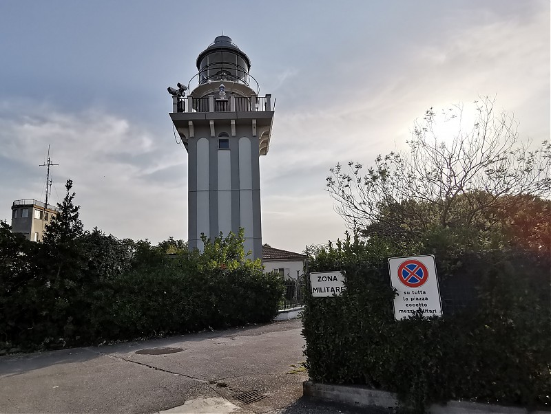 Ancona / Colle Cappucini lighthouse (2)
Keywords: Italy;Adriatic Sea;Ancona