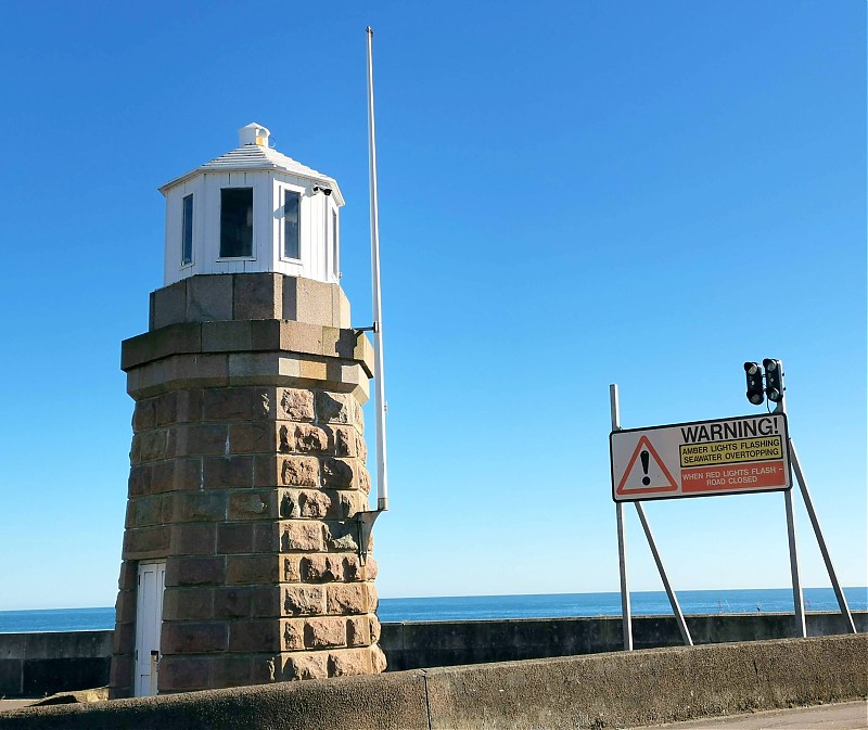 Peterhead / Harbour South lighthouse
