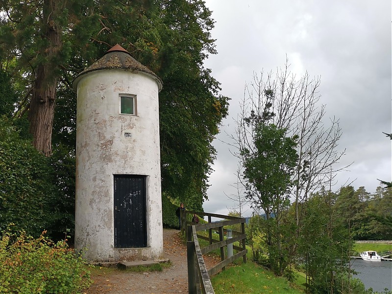 Fort Augustus / Lighthouse Point / SE Bank N end light
Keywords: Scotland;Loch Ness;United Kingdom